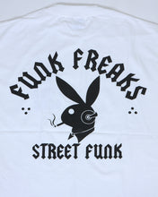 画像をギャラリービューアに読み込む, FUNK FREAKS / WHITE BUNNY Tee