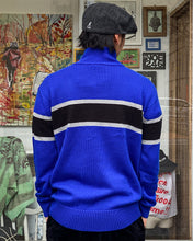 画像をギャラリービューアに読み込む, SIDE LOGO 3 BUTTON MOCK NECK SWEATER