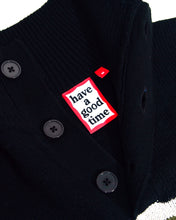 画像をギャラリービューアに読み込む, SIDE LOGO 3 BUTTON MOCK NECK SWEATER