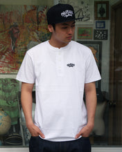 画像をギャラリービューアに読み込む, OG CLASSIX / OG EMB HENLEY NECK TEE (WHITE)