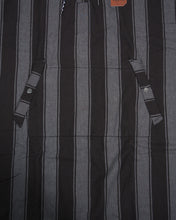 画像をギャラリービューアに読み込む, McQueen The Digs Changing Poncho