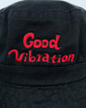 画像をギャラリービューアに読み込む, Good Vibration bucket HAT
